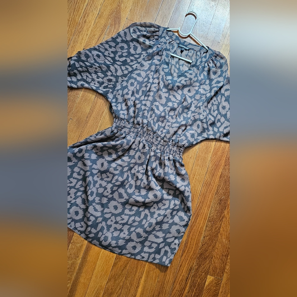 EXPRESS DRESS SIZE M